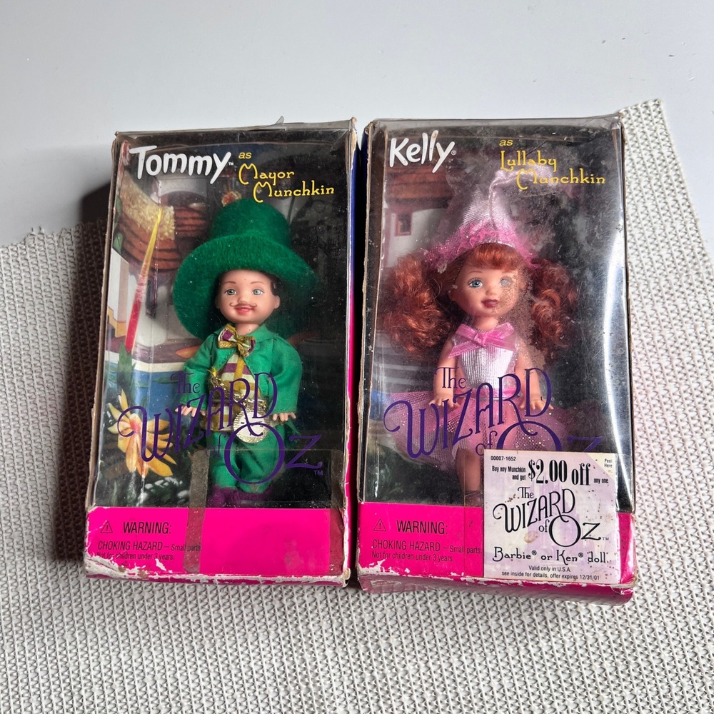 Mattel Wizard of Oz Kelly Tommy Lullaby Mayor Munchkin Doll Set 1999 25817 25821